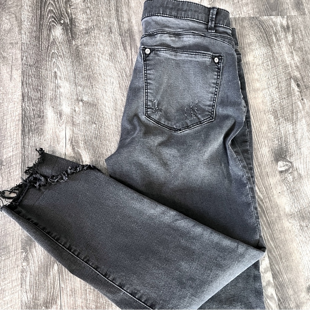 Mac and Me Distressed Jeans - Size 8